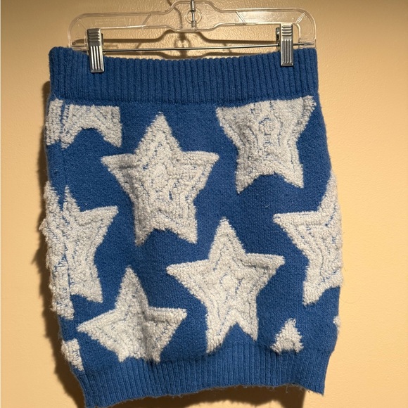 BUCKETLIST Blue Star Knit Mini Skirt - Picture 4 of 7